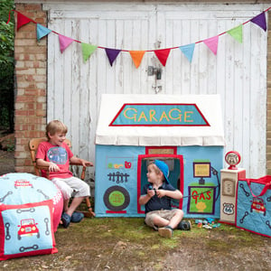 Send your little one off to a magical world with a Little Lucy Willow playhouse.